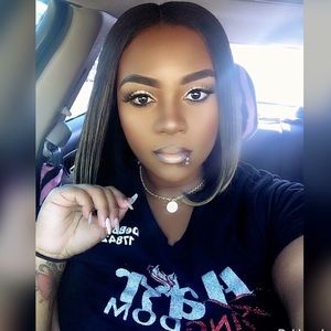 Meet your Posher, Deborah